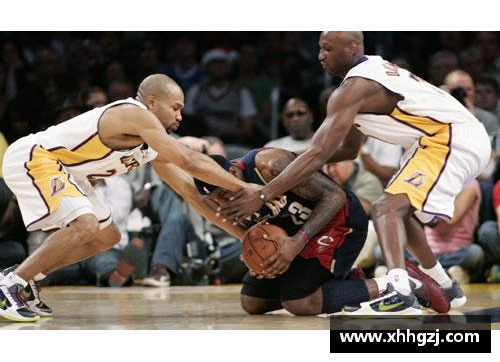 NBA湖人球员发生激烈冲突，场面失控引发球迷热议 - 副本